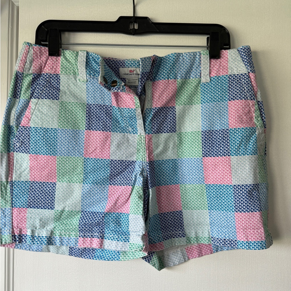 Vineyard Vines Ladies Shorts Size 10